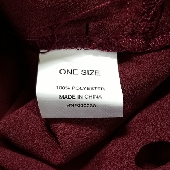 Brandy Melville Scalloped Laser Cut Shorts - Picture 6 of 8